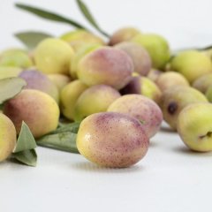Kaliteli Orta Boy Kırmalık Ham Ayvalık Zeytini (5 Kg)